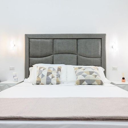 Giordano Suite Center ナポリ エクステリア 写真