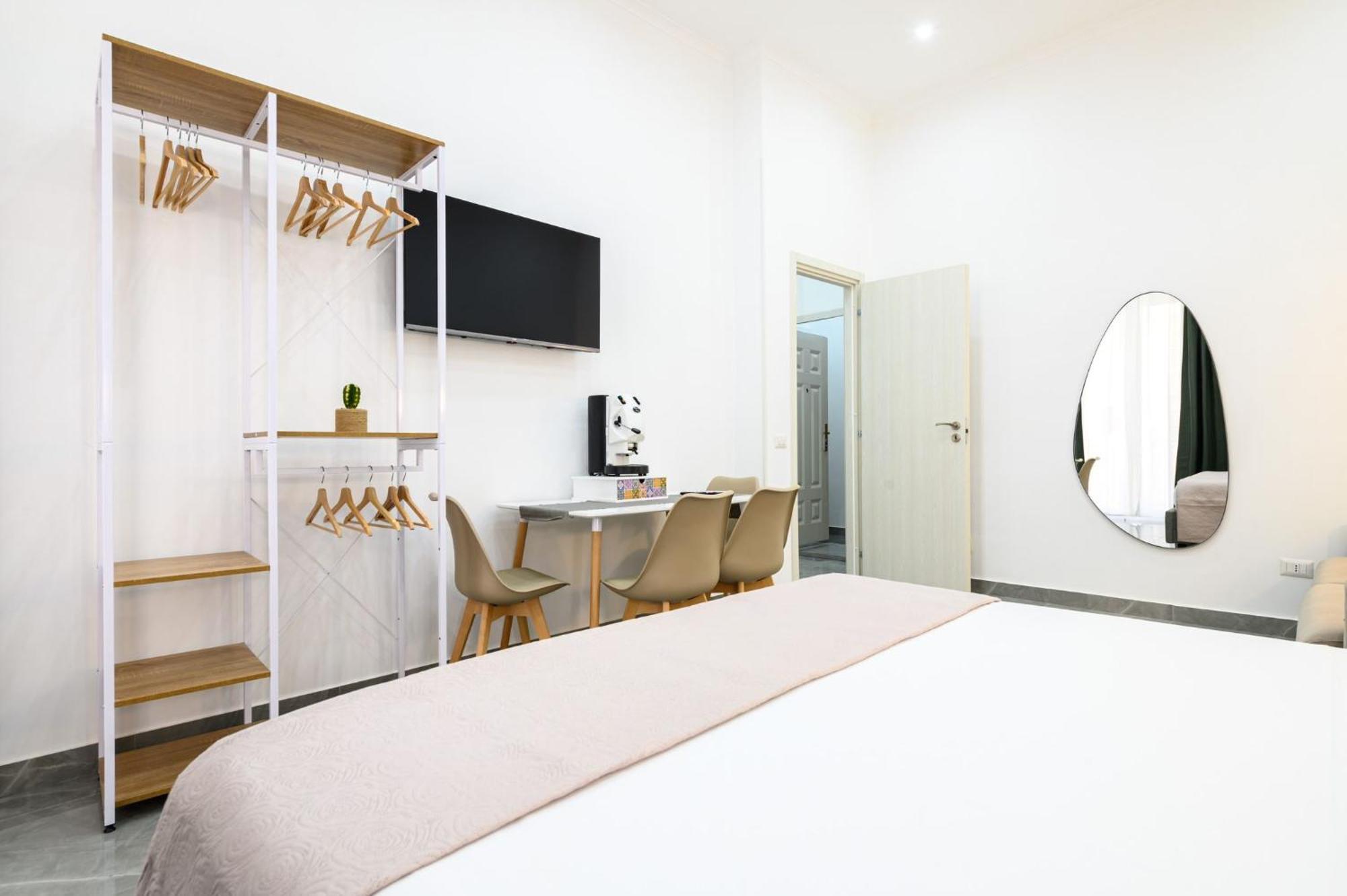 Giordano Suite Center ナポリ エクステリア 写真