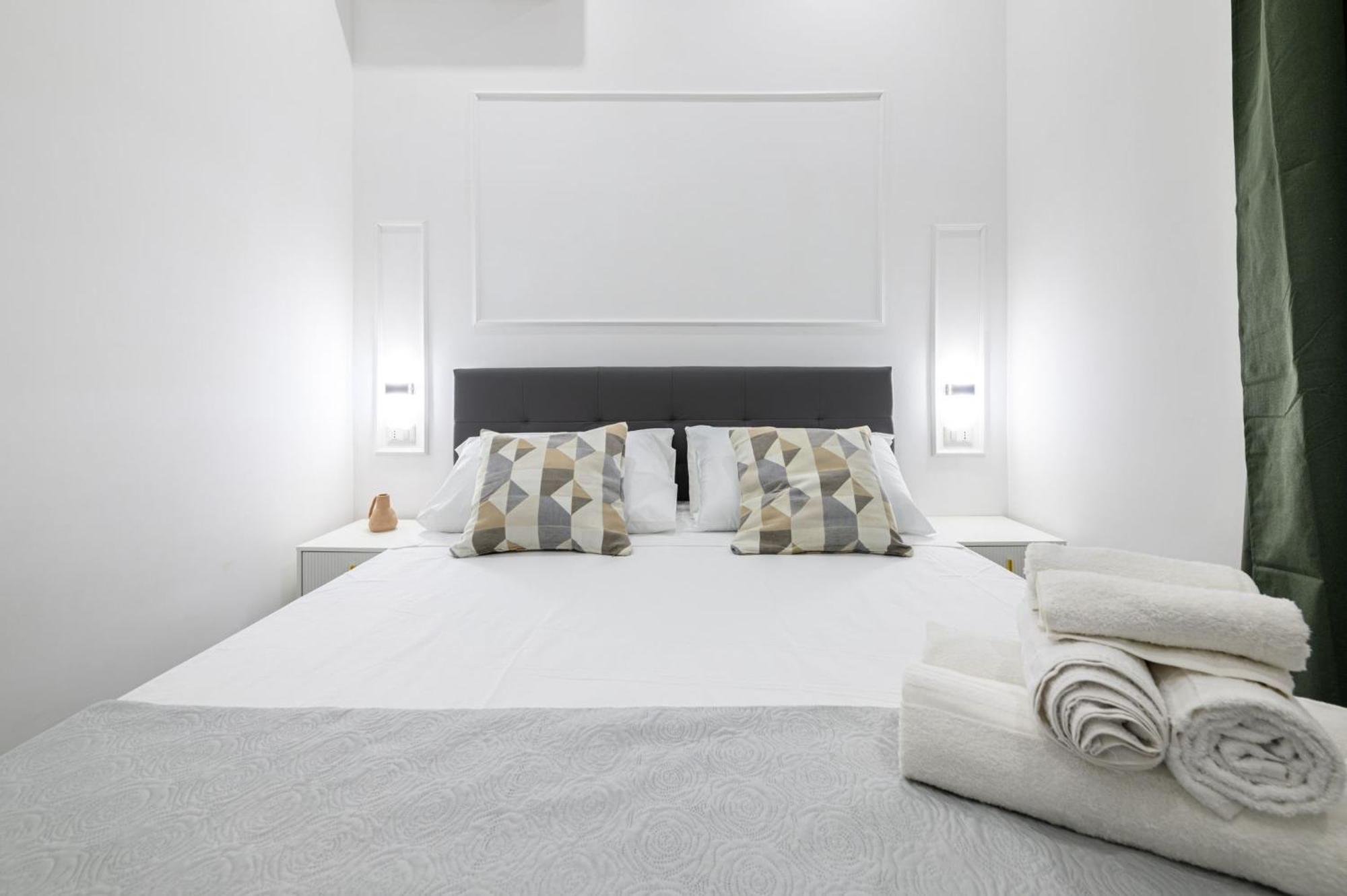 Giordano Suite Center ナポリ エクステリア 写真
